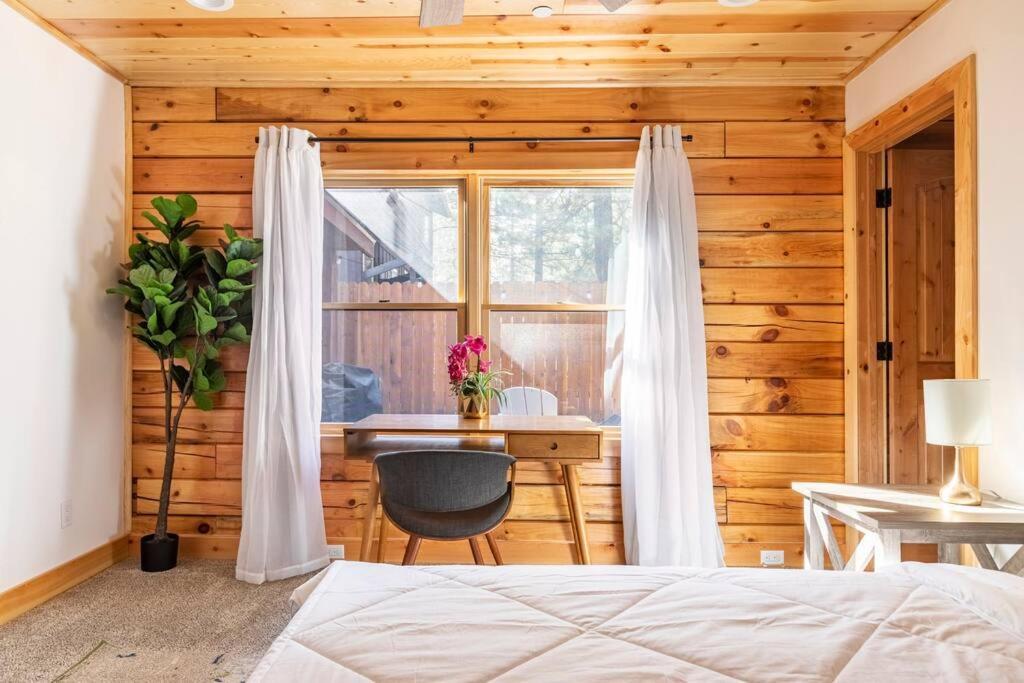 Modern Family Cabin Mins To Lake, Slopes & Hikes Big Bear City Eksteriør bilde