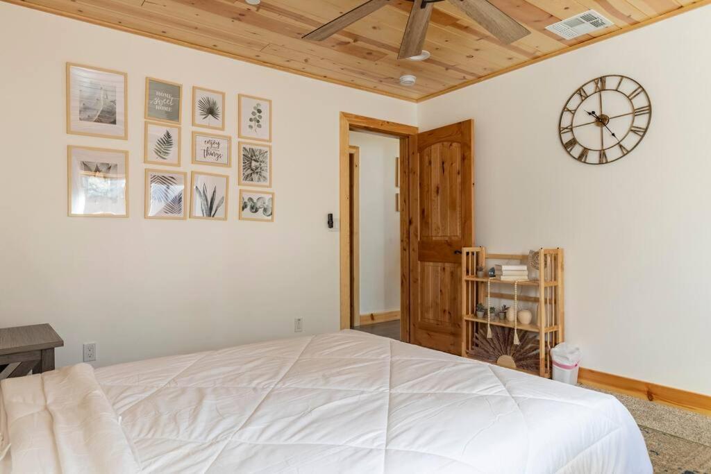 Modern Family Cabin Mins To Lake, Slopes & Hikes Big Bear City Eksteriør bilde