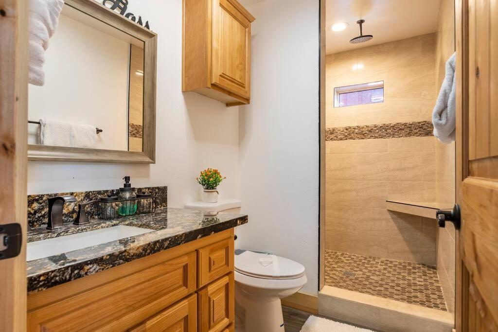 Modern Family Cabin Mins To Lake, Slopes & Hikes Big Bear City Eksteriør bilde