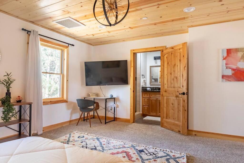 Modern Family Cabin Mins To Lake, Slopes & Hikes Big Bear City Eksteriør bilde